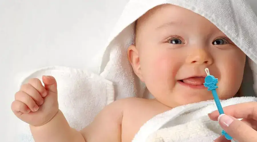 innowacyjne produkty higieny dla niemowląt - patyczek